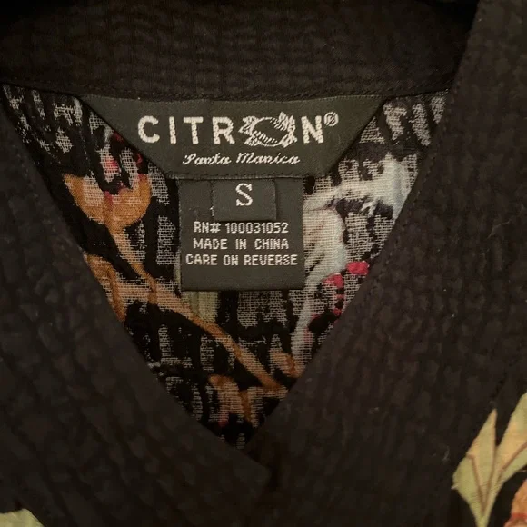 “Citron” sheer blouse Full of Fall colors.  Slight split at end of sleeve.Fall F - Picture 7 of 8